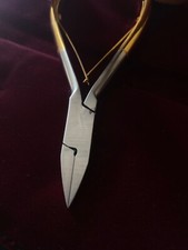 PROFESSIONAL HIGH QUALITY STAINLESS STEEL CUTICLE NAIL NIPPER CUTTER TRIMMER NEW