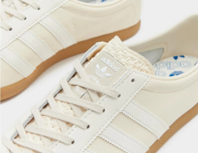 adidas Originals London Trainers in Wonder White Limited