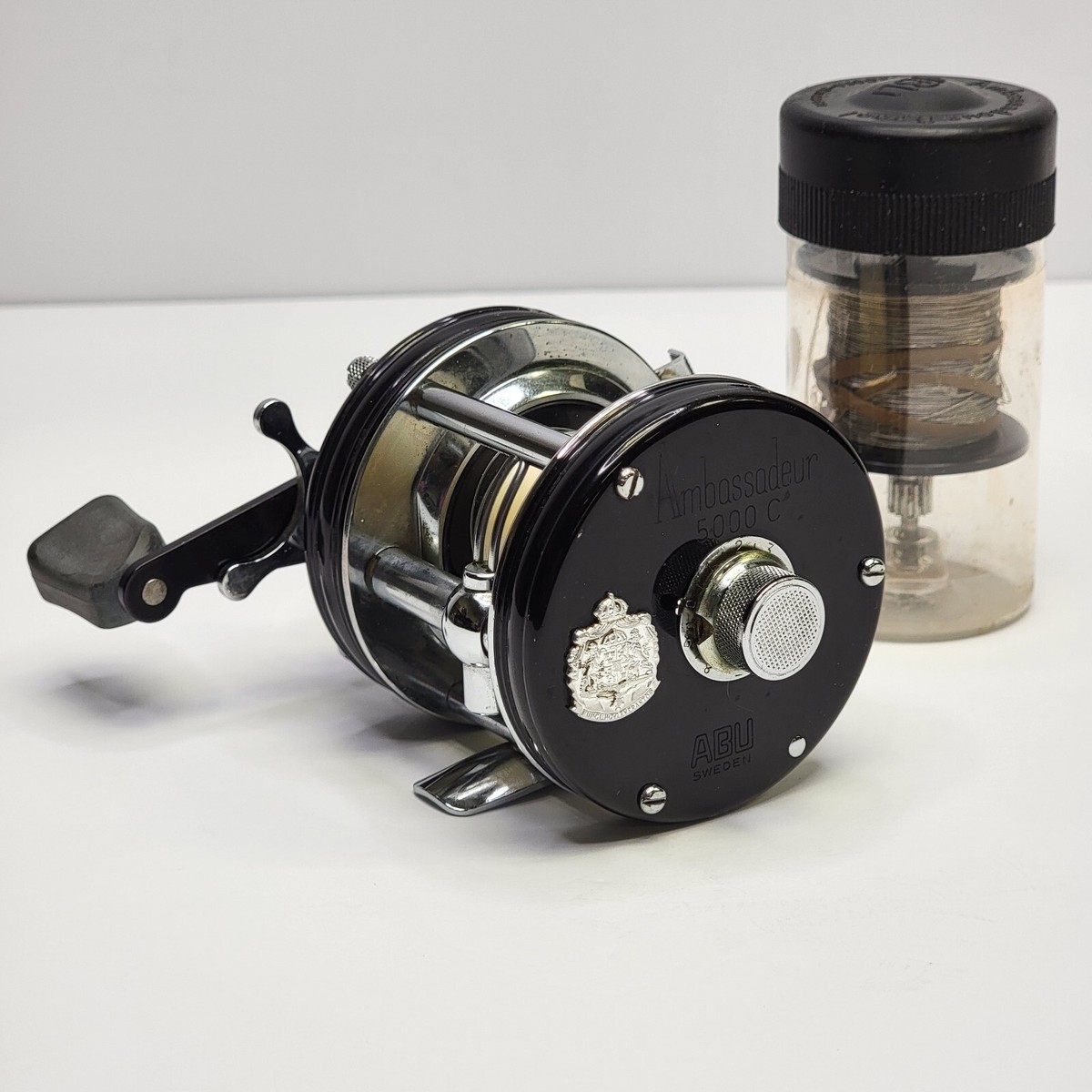 VERY NICE Abu Garcia Ambassadeur 5000 C Baitcasting Fishing