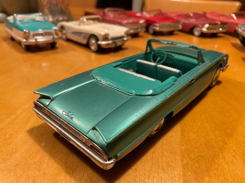 1960 Ford Sunliner Convertible Dealer Promo Model Car