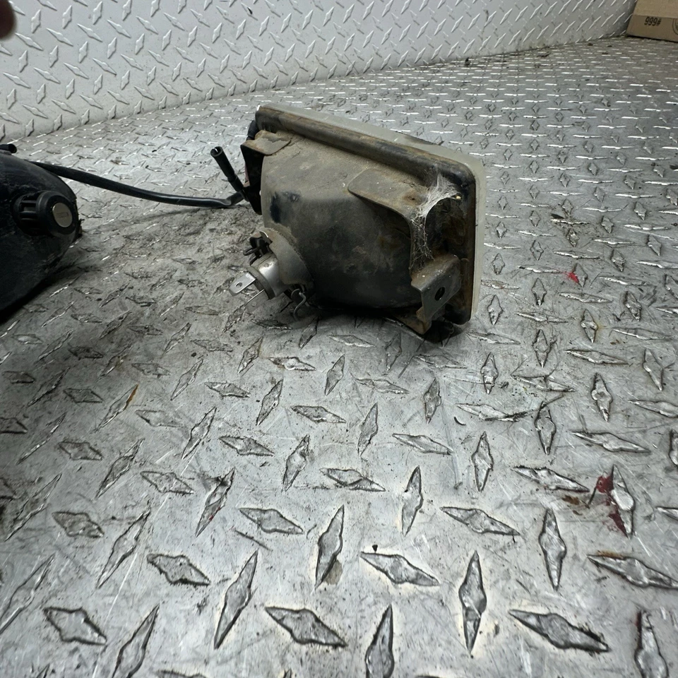 OEM HONDA (97-05) TRX300EX (87-92) TRX250X Headlight Lamp Assembly 33120-HC0-003 - Bild 4 von 4