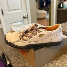 TMA EYES Five Finger Sole Side Lace-up Leather Women Casual comfort shoes beige