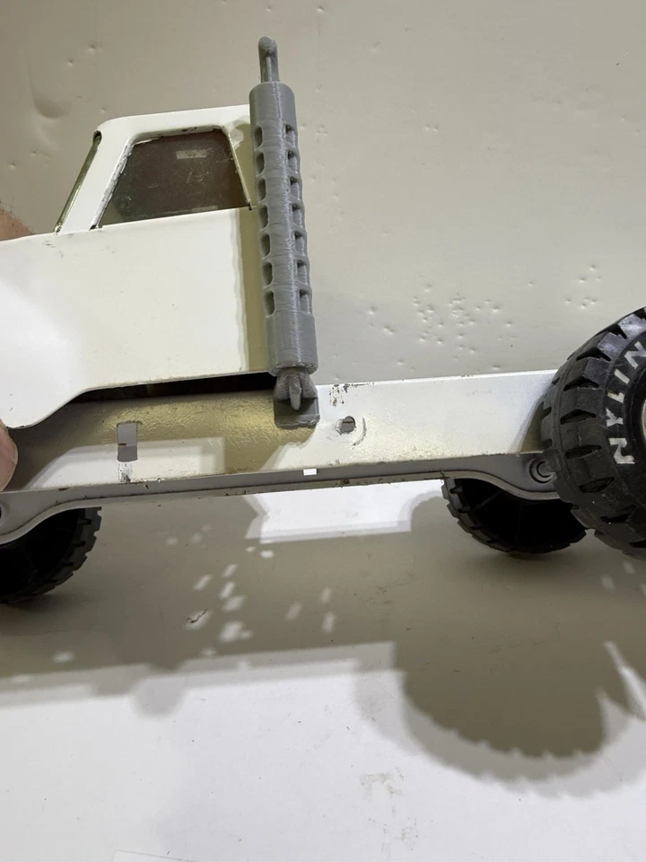 2 new gray mufflers Nylint Pressed Steel semi tuck. Tractor trailer - Image 4 of 4