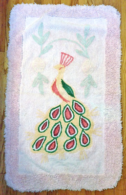 Vintage Peacock Motif Vibrant Shaggy Chenille Rug 45'' x 27'' MCM 50's 60s