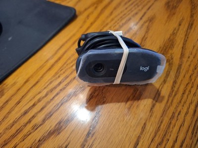 LOGITECH LOGI C270 720P USB WEBCAM - MODEL V-U0018 Built in microphone