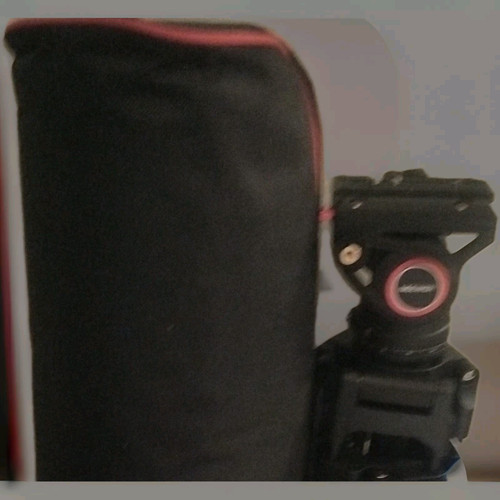 NEEWER 74" Pro Video Tripod with Fluid Head TP74 - Black/ Red