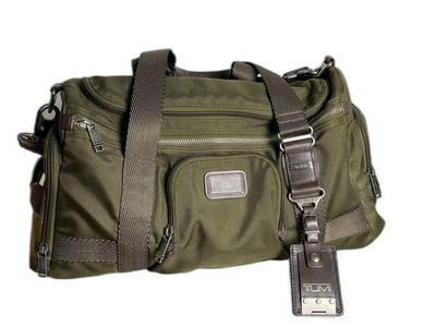 TUMI Alpha Bravo Maxwell Gym Duffel Bag Oliven Grün Weekender Reisetasche