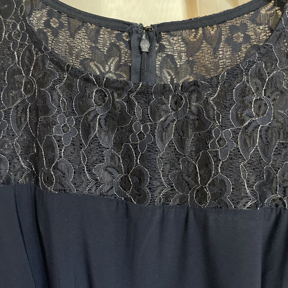 American Living Dress Womens size 8 Navy Long Sleeve Lace Pleated Detail Stretch - Image 2 of 4