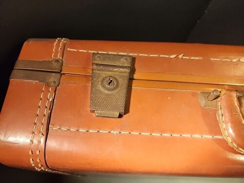 Vintage Brown Leather Hard Case 1940's 50's Suitcase Brass Locks No Key Prop - Picture 3 of 20