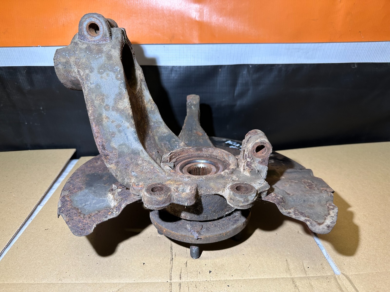 2010 FORD KUGA TDCI HUB KNUCKLE FRONT RIGHT OSF WHEEL BEARING 4X4 2006