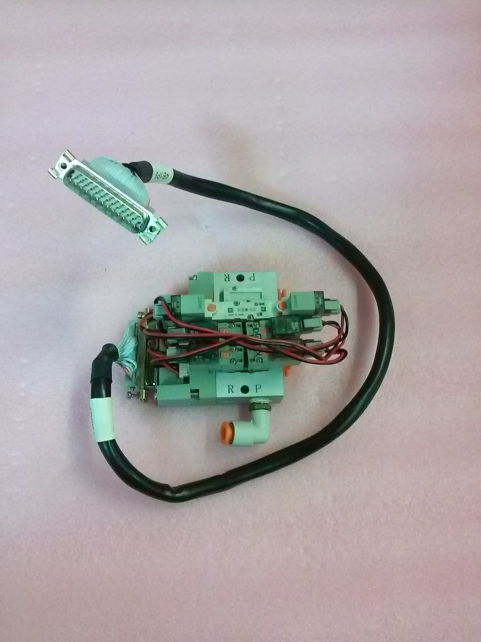 SMC Lam Research 772-800722-007 Manifold SMC SYJ3233-5LOU with 4 X SY114-5MOU