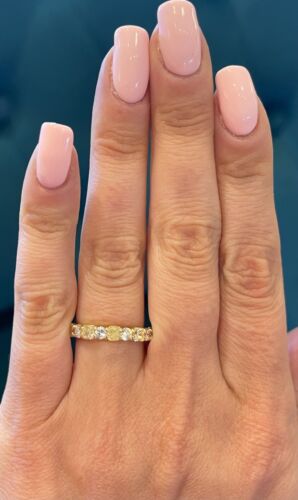 18K Gold 1.54 ctw Natural Cushion Fancy Yellow & Round White Diamond Band Ring - Picture 9 of 9