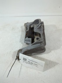 Mercedes-benz A176 A180 Se Cdi 2012-2018 1461 Engine Mount lower M46