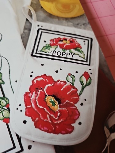 Vintage No Sew Fabric Applique Poppies Poppy Flowers by Daisy Kingdom - Picture 3 of 5