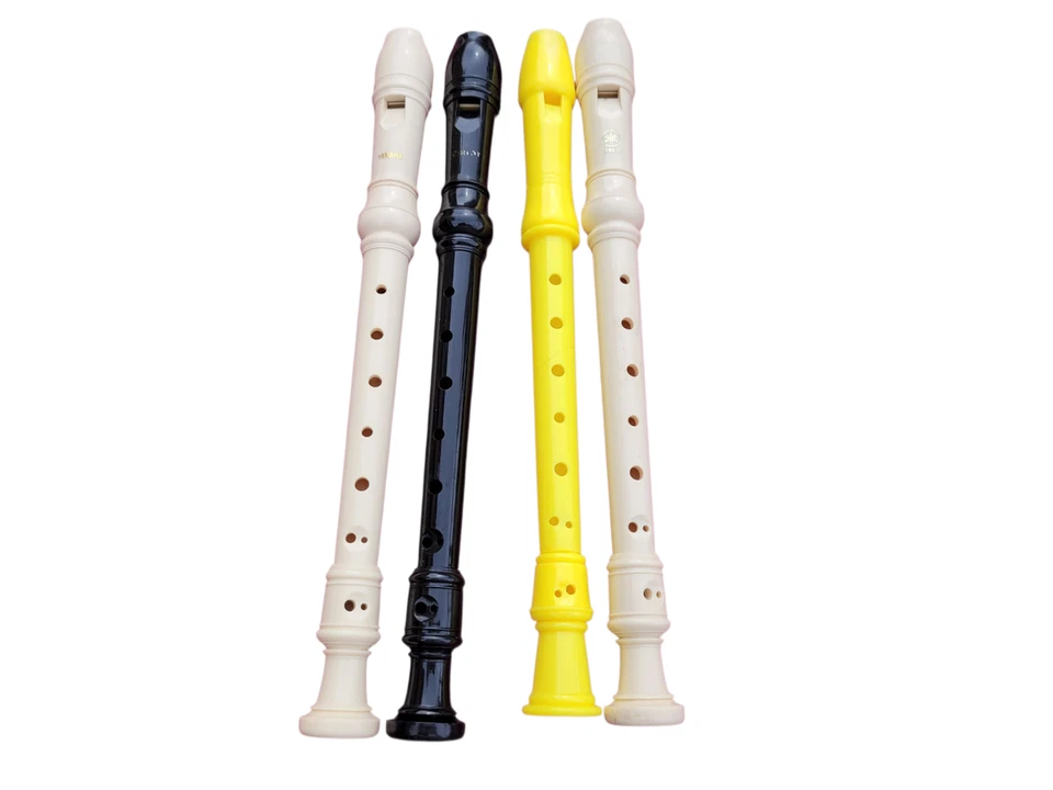 4 Grabadoras Soprano de Plástico 2 Yamaha Listo para Jugar Modelo Estudiante Foto 2 de 4