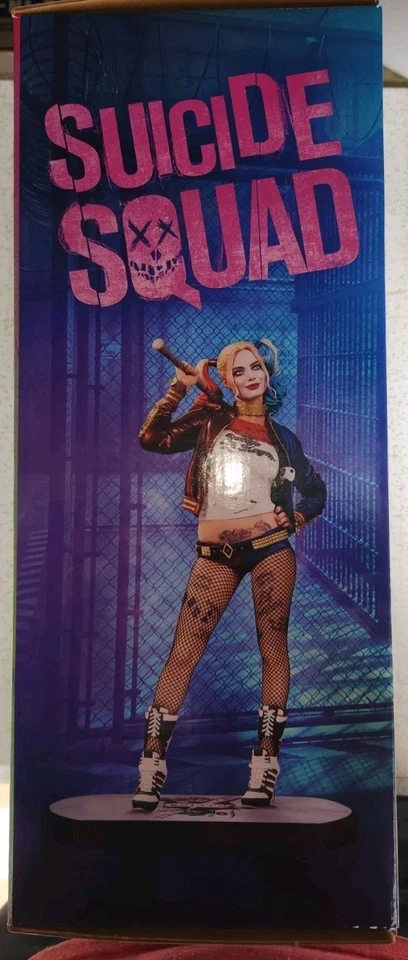 Suicide Squad Extended Cut Blu-Ray DVD + Harley Quinn Figure 12"  Exclusive NEW  - Image 4 of 4