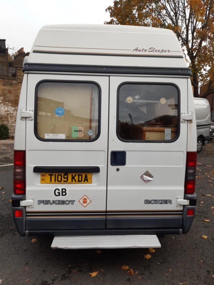 Peugeot Boxer Auto sleeper 2 Berth  - Image 3 of 4