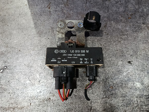 Lüfter Steuergerät VW Polo 9N Seat Ibiza 6L Skoda Fabia 6Y 1J0919506M