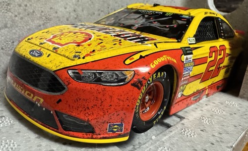 #22 Joey Logano 2017 Autographed Shell Pennzoil Richmond Win 1:24 ARC DIN #1 - Picture 7 of 14