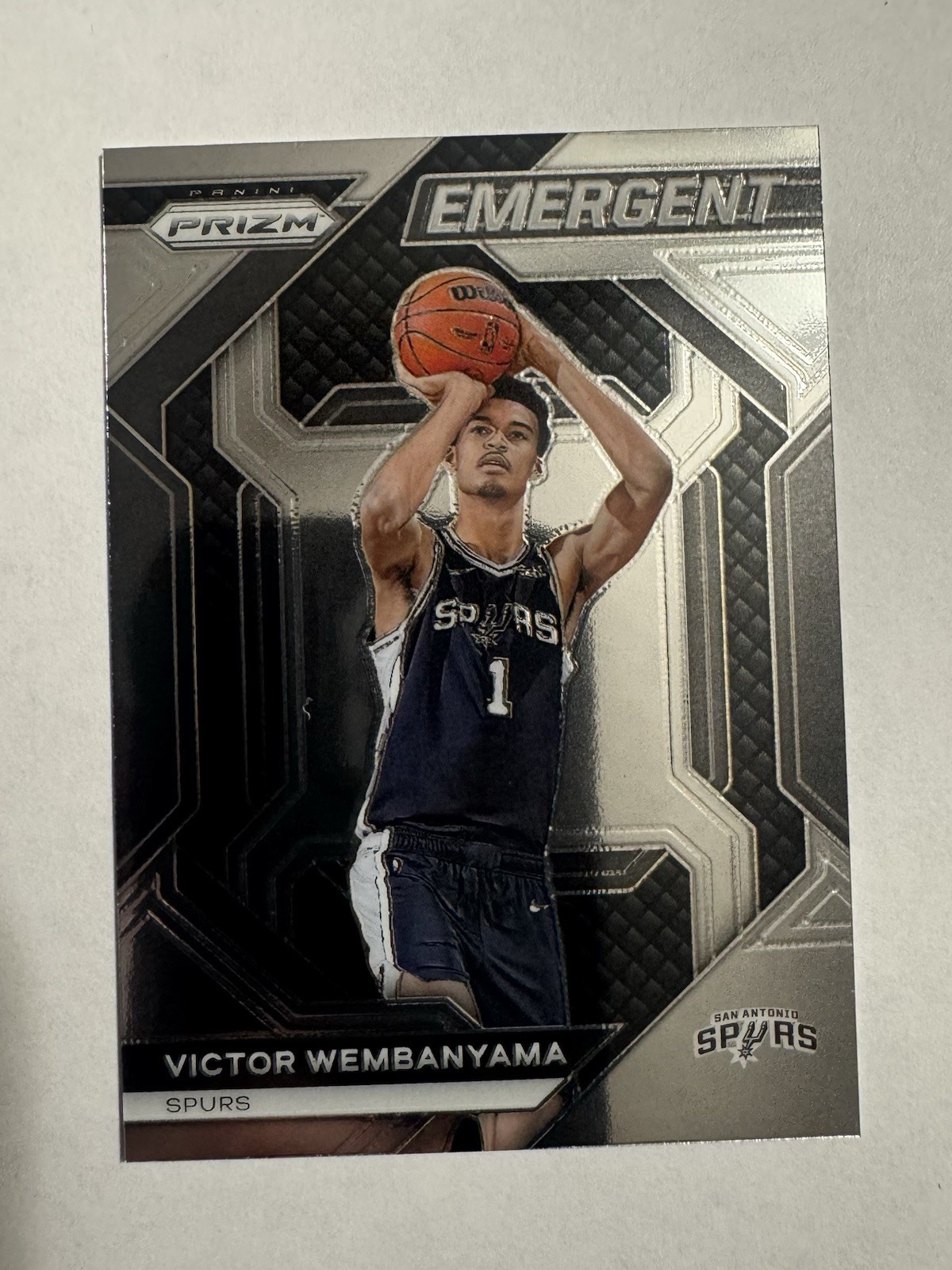 2023-24 Panini Prizm Emergent Victor Wembanyama #12 (RC)