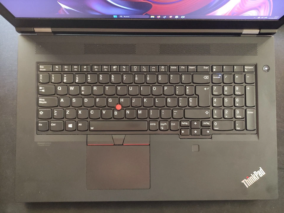 Lenovo ThinkPad P17 G1 · i7-10750H · 16GB · 2TB, foto 2 de 5