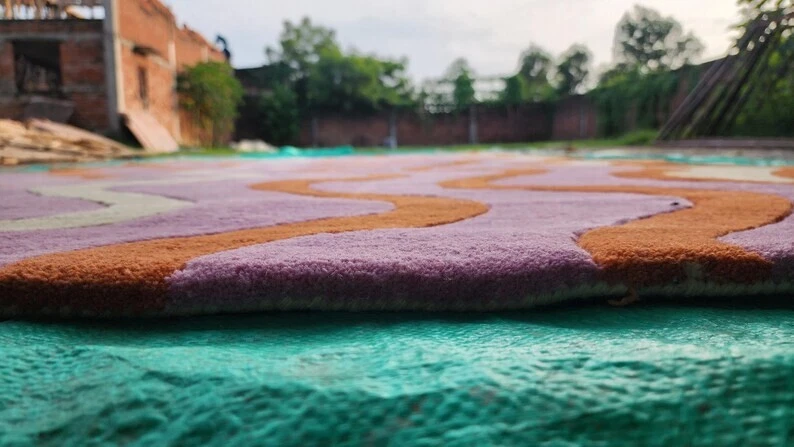 Hand tufted Rug, orange pink and Cream color rug, modern design premium quality - Image 4 of 4