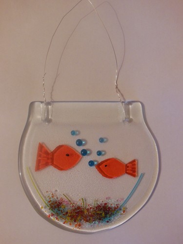 fish in a bowl made in fused glass for hanging yellow, red or your choice MTO - Picture 13 of 22