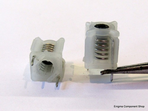 TOKO MC120 5.5t Unshielded Variable Inductor, 210nH. UK Seller, Fast Dispatch. - Picture 3 of 3