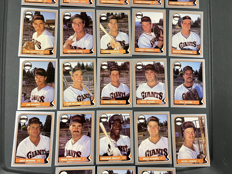 套装 2:1986 Smokey Bear Fresno Giants + 1987 太平洋埃弗雷特巨人队 — 第 4/4 张图片