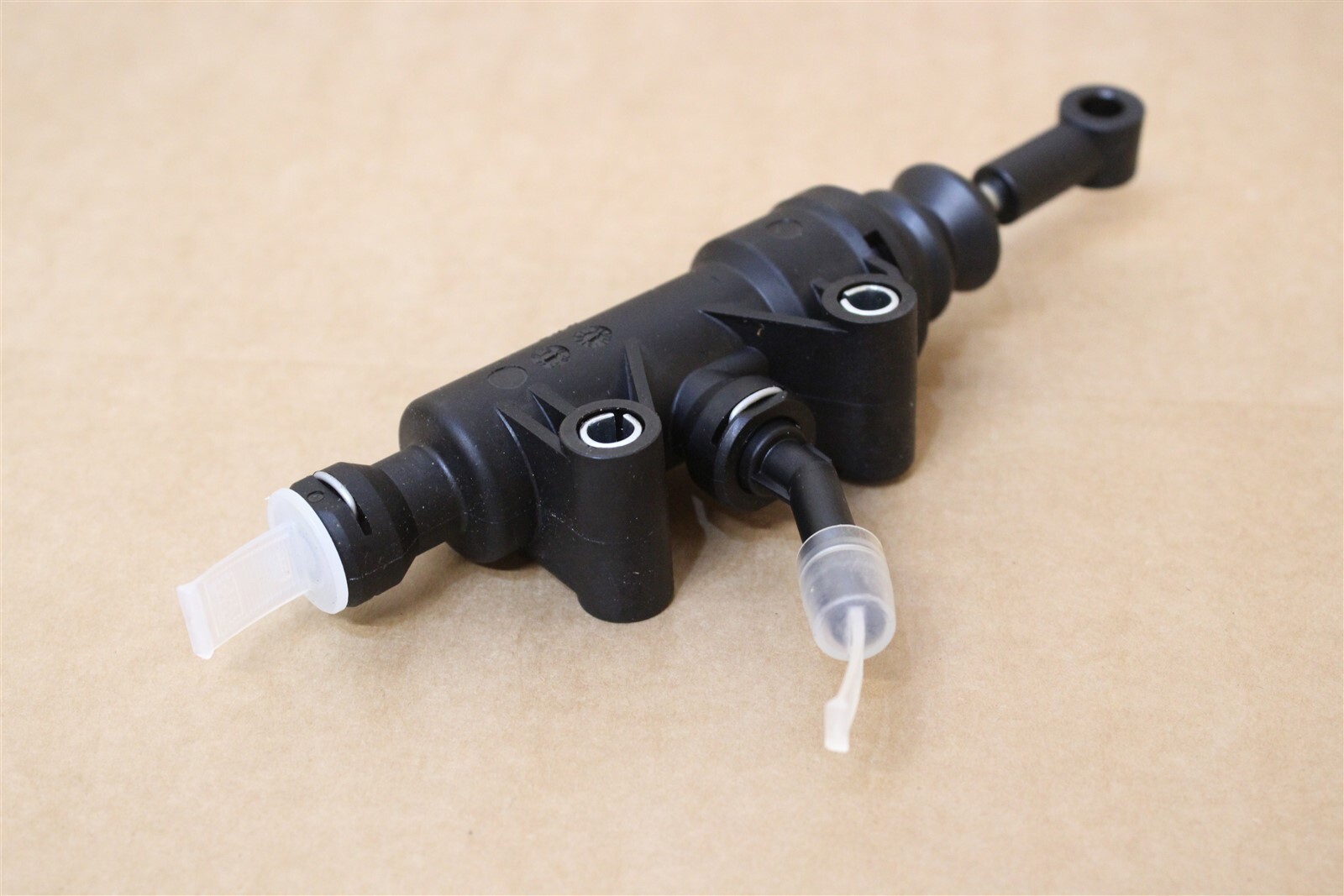 A204290011264 Clutch Master Cylinder New genuine Mercedes-Benz 