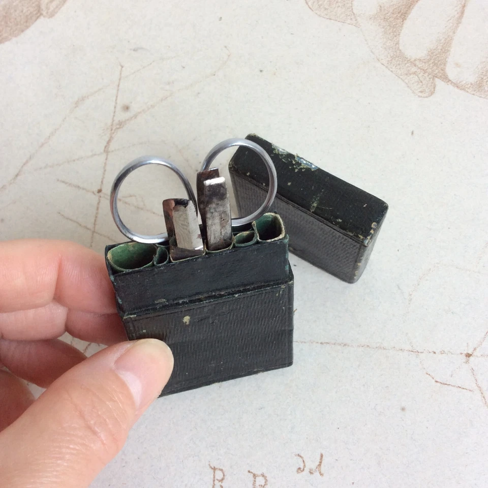 Ancien Etui Nécessaire de Toilette Couronne Croix de Malte Epoque XIXème - Photo 3/4