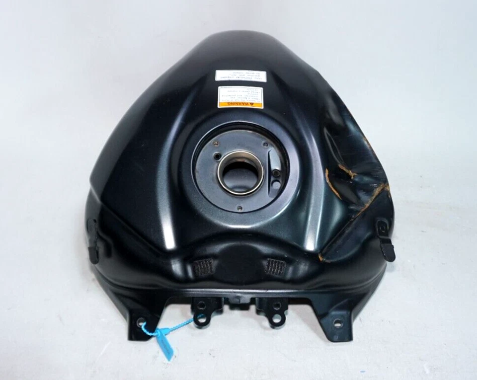 Suzuki GSXR 1000 2021 17-24 tanque de gasolina pila de combustible 324839 abollado sin fugas OEM Foto 3 de 4