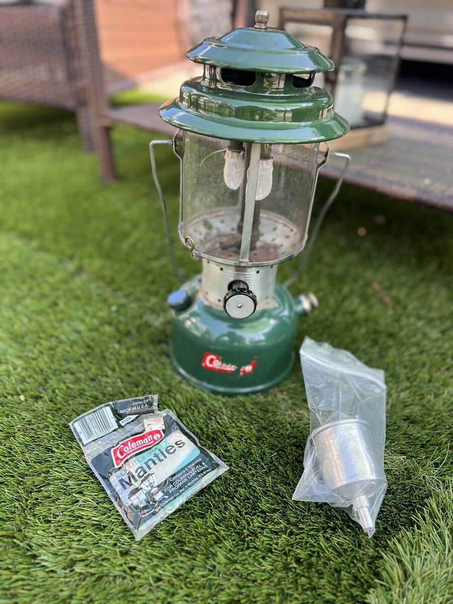 Vintage 1964 COLEMAN LANTERN Model 220F Use Generator Vintage 1964 COLEMAN LANTERN Model 220F Use Generator