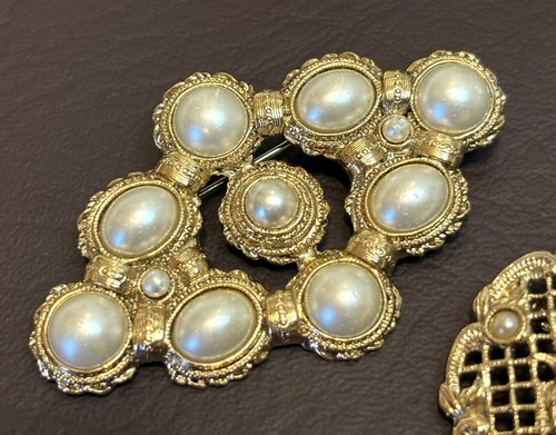 VTG Unsigned 1928 Filigree Gold Tone Ceramic Pink ROSE Faux Pearl Brooch Pin Lot - Picture 3 of 7