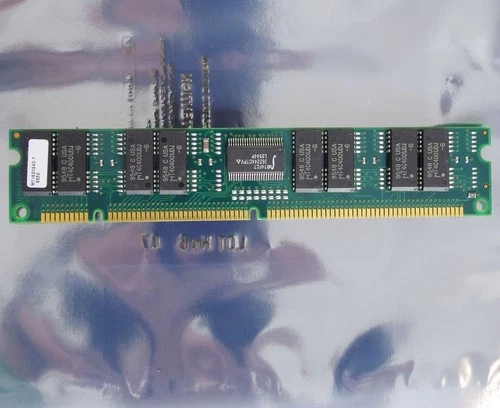 Micron MT16D164G-7 8MB 70ns 168-pin DIMM buffered FPM RAM