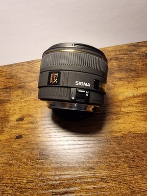 Sigma 30 mm f/1.4 EX DC HSM Prime Objektiv für Canon EF Mount