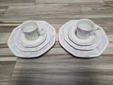 Savoir Vivre Celina 2 Place Settings – 8 Pc Set – Light Chips – Used