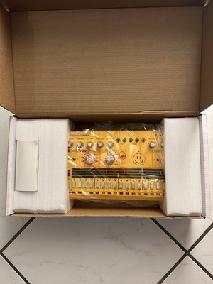 Behringer RD-6 AM Rhythm Designer - Drum Machine