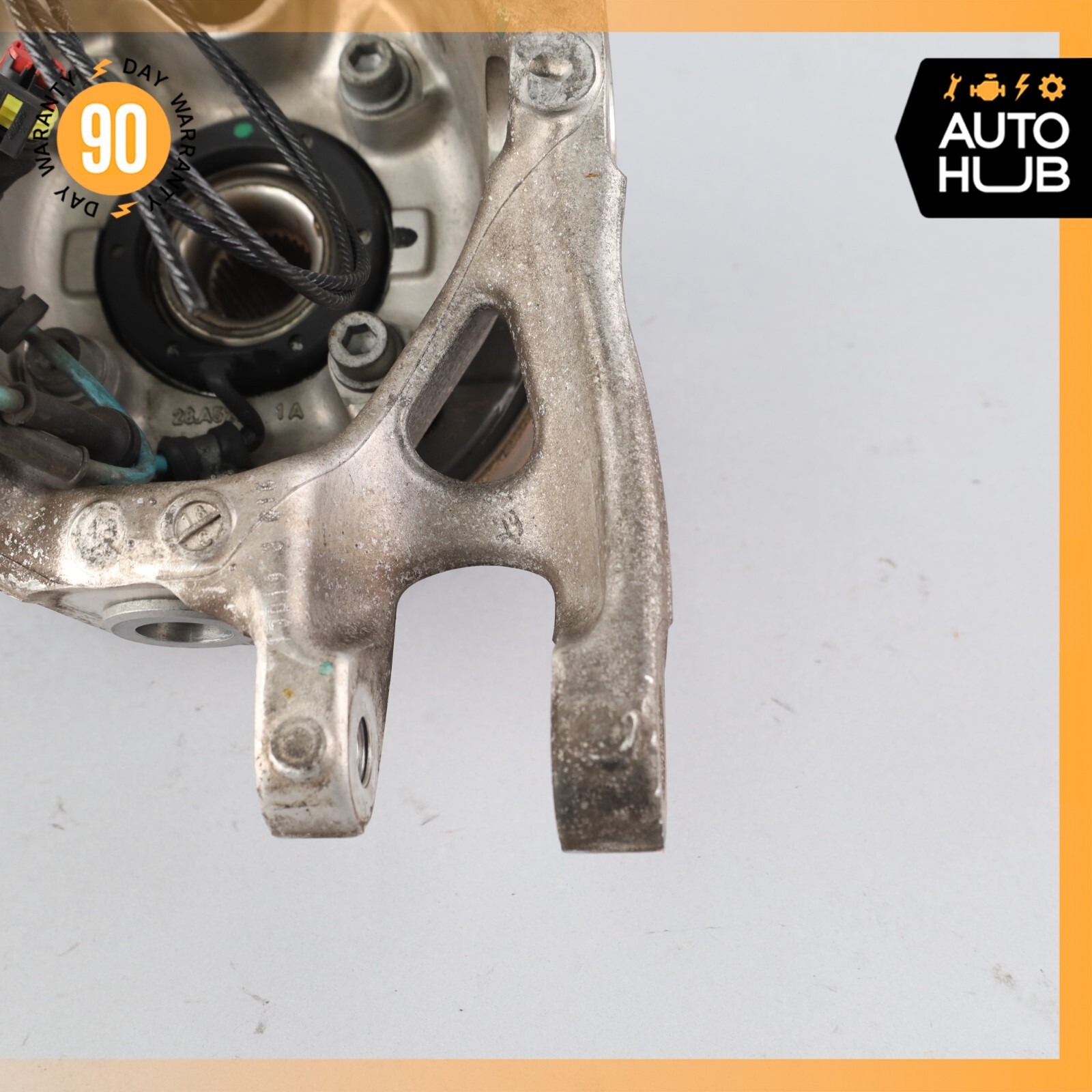 11-19 Maserati GranTurismo S M145 Rear Right Side Spindle Knuckle Hub OEM 33k