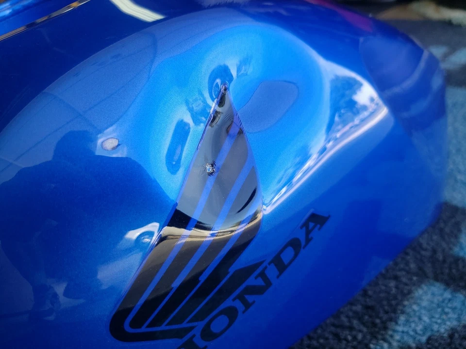 TANQUE DE COMBUSTIBLE REBEL 500 NÚMERO DE PIEZA ORIGINAL 17520-MKG-A10ZA CÓDIGO DE COLOR PB325 CMX500A Foto 3 de 4