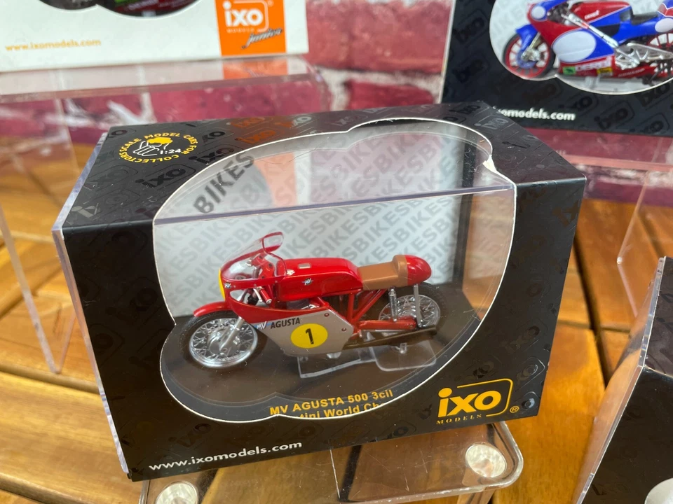 Lot of 5 - IXO MODELS MOTORCYCLE AGUSTA 500 DERBI 125 APRILIA RS 3 YAMAHA 250YZR - Image 4 of 4