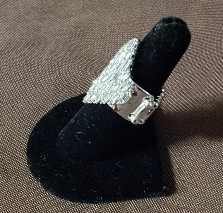 Picture 2 of 4