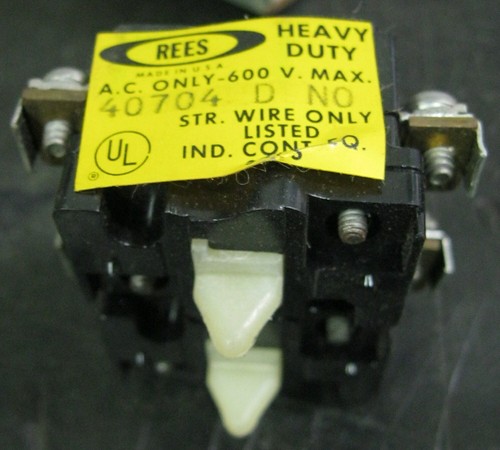 Rees 40704-000 Contact Block - Picture 1 of 2
