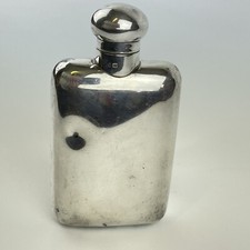 Fine Solid Silver Hip Flask Mappin & Webb George V 1934 Height 13.5cm Dents