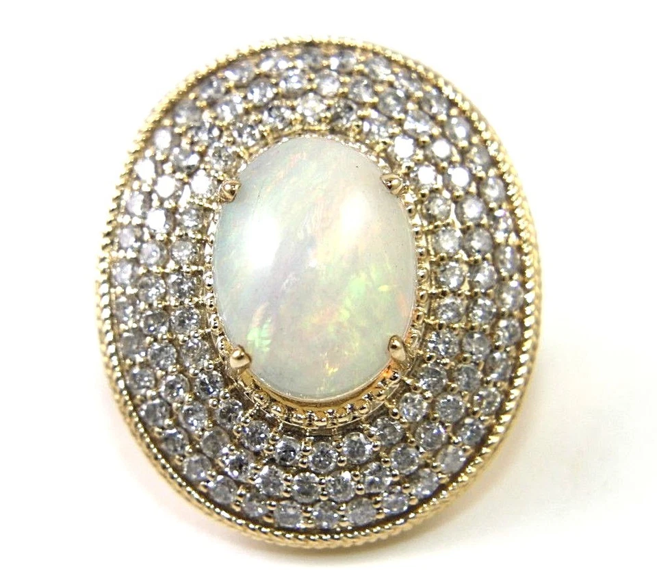 Anel solitário de ouro amarelo 14k com opala de fogo oval natural e halo de diamante 5,45 quilates - Imagem 2 de 4