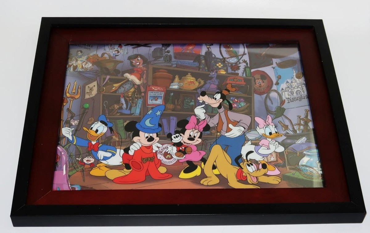 Walt Disney Cel Fond Memories of Mickey & Friends Minnie