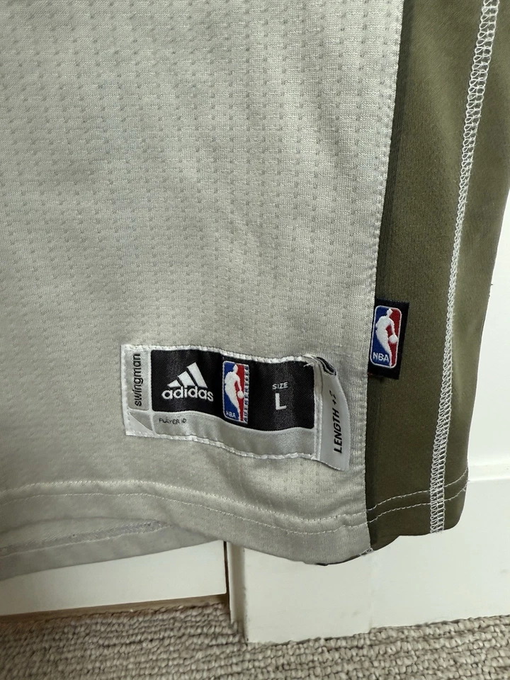 Футболка молодежная Miami Heat размер L 14-16 Adidas Dwyane Wade домашняя прочная салютная служба - Изображение 3 из 3