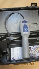 Inficon tek-mate refrigerant leak detector for hvac technician