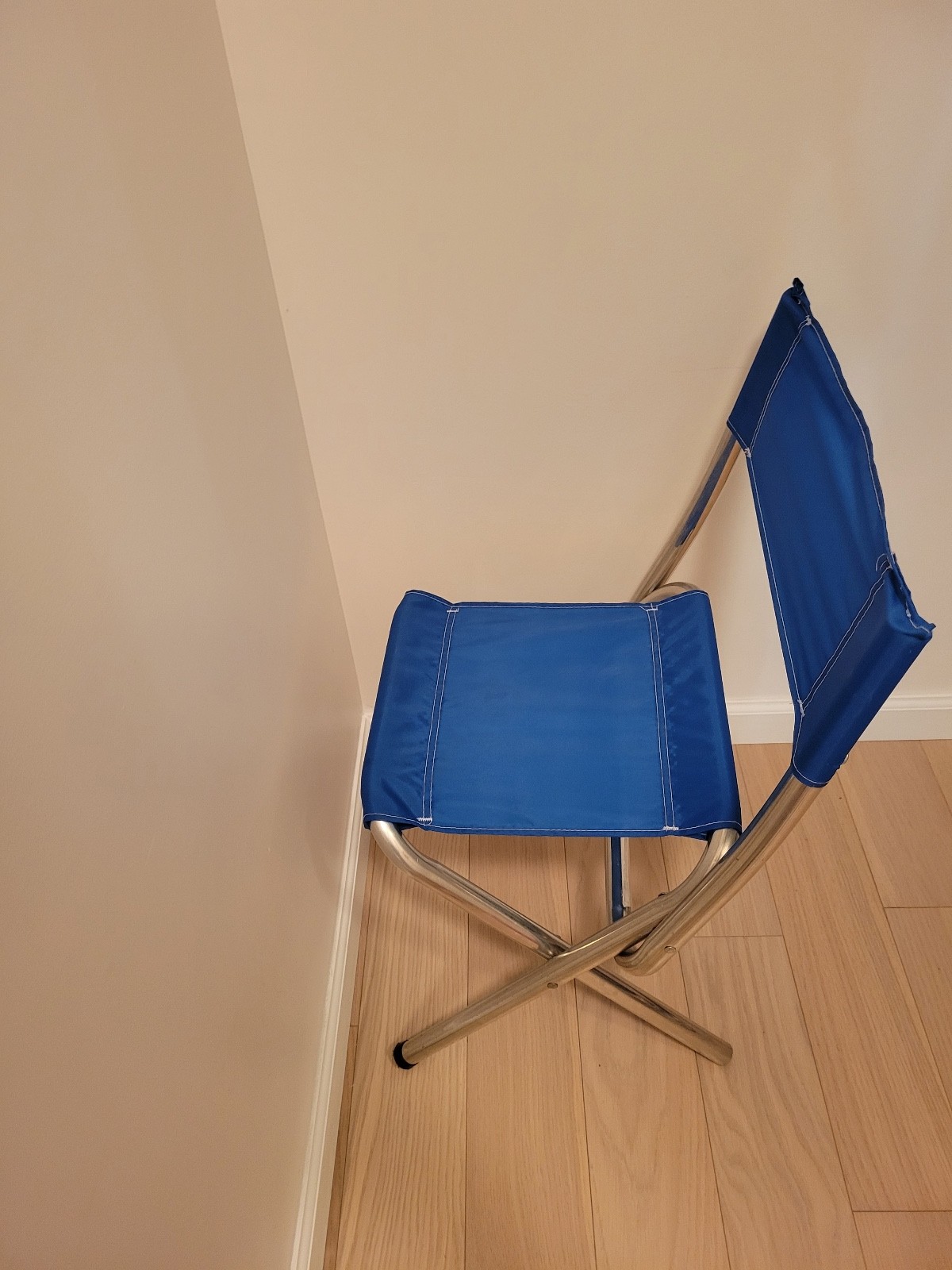 Vintage Coleman Company Aluminum Blue Camping Folding Chair Lightweight