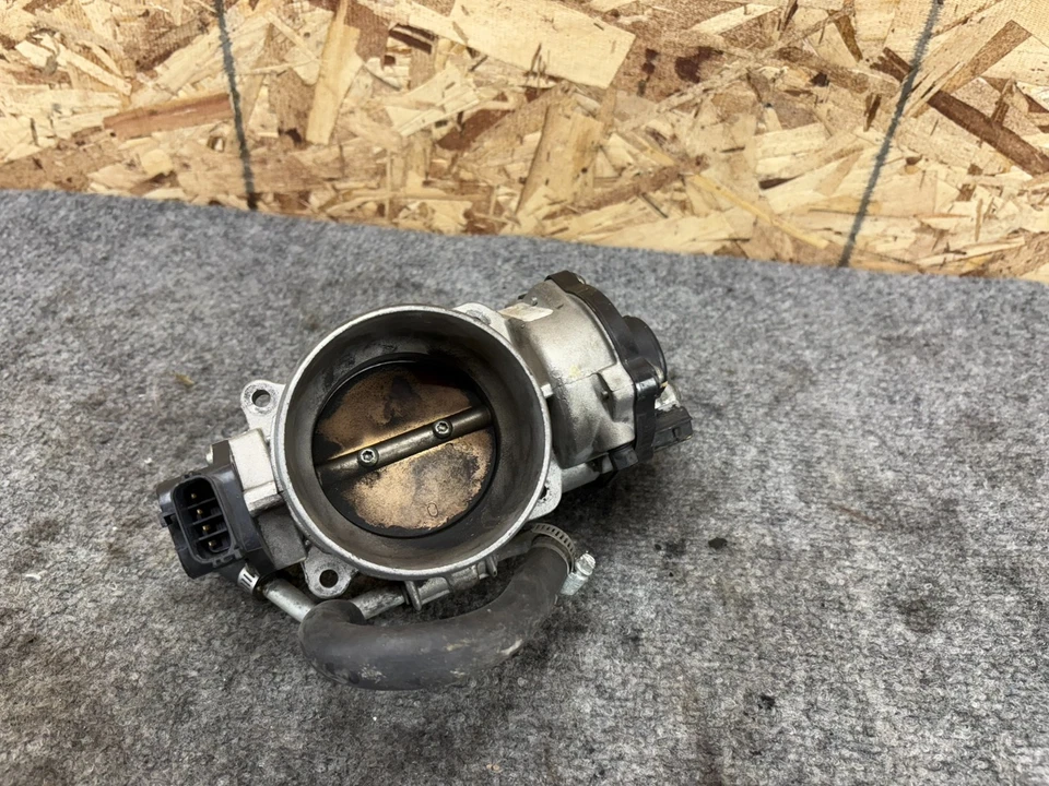 Ford Thunderbird 2003-2005 carrocería del acelerador OEM Foto 3 de 4